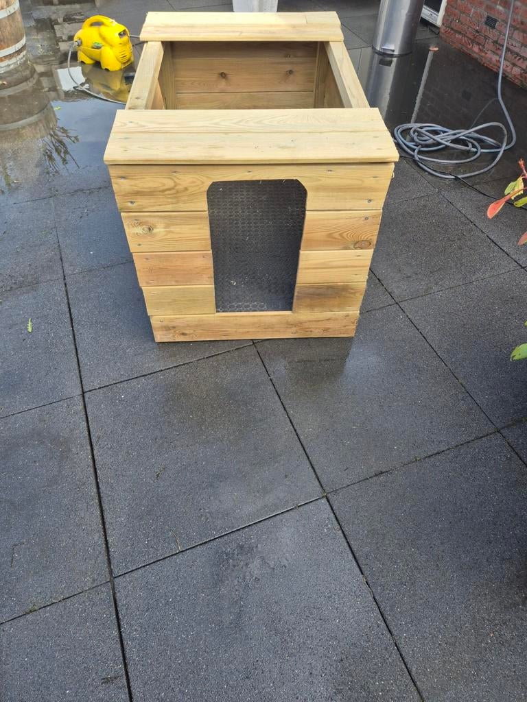 Geïsoleerd hondenhok, Ophalen, 75 tot 110 cm, 65 tot 100 cm