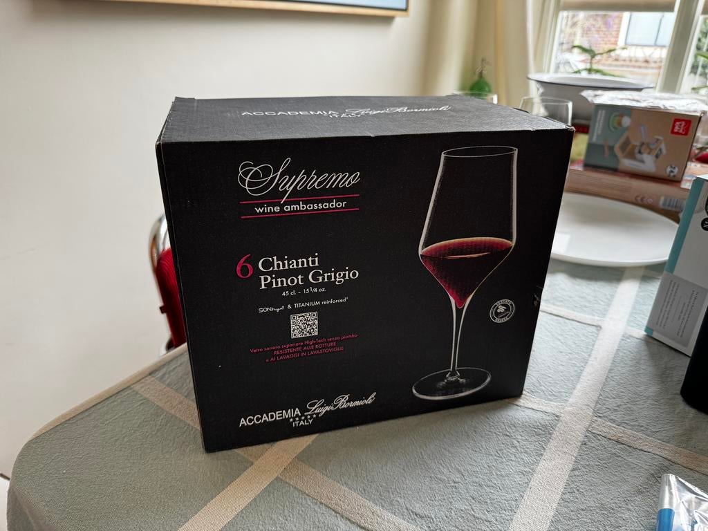 Set van 6 wijnglazen – Accademia Luigi Bormioli, Verzamelen, Glas en Borrelglaasjes, Ophalen of Verzenden, Zo goed als nieuw, Overige typen