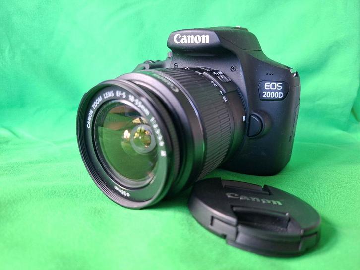 Canon EOS 2000d + objectieven, Audio, Tv en Foto, Fotocamera's Digitaal, Zo goed als nieuw, Spiegelreflex, Canon, 8 keer of meer
