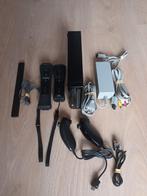 Nintendo Wii incl 20 spellen 2 controllers 2 nunchucks, 3 spelers of meer, Ophalen of Verzenden, Zo goed als nieuw, Vanaf 3 jaar