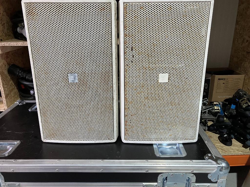 JBL Control 29AV witte speakers 300W op 8 Ohm (2x), Gebruikt, JBL, Ophalen of Verzenden, 120 watt of meer