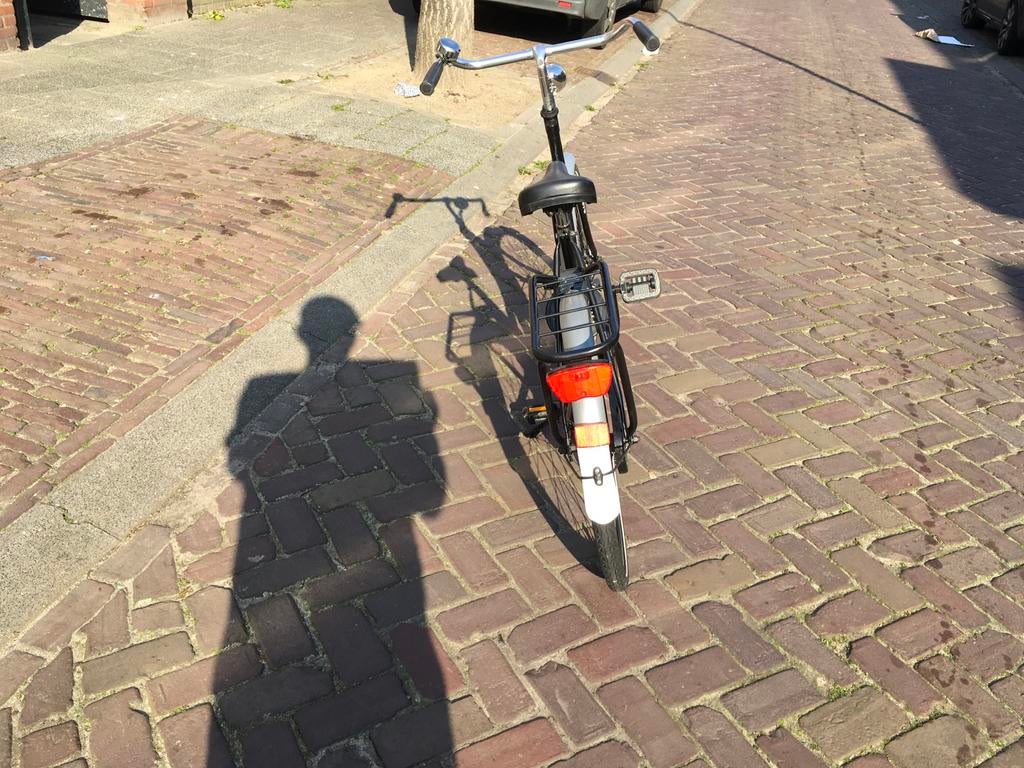 Jongensfiets zwart met zilveren spatborden, Minder dan 47 cm, Ophalen of Verzenden, Gebruikt