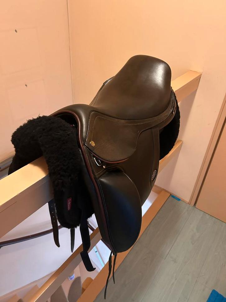 Hrimnir Elite IJslanderzadel, Dieren en Toebehoren, Paarden en Pony's | Zadels, Zo goed als nieuw, Overige soorten, Ophalen