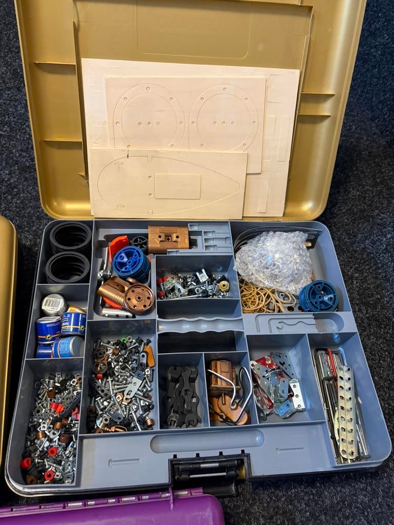 3 koffers met meccano ., Verzamelen, Speelgoed, Ophalen of Verzenden, Zo goed als nieuw