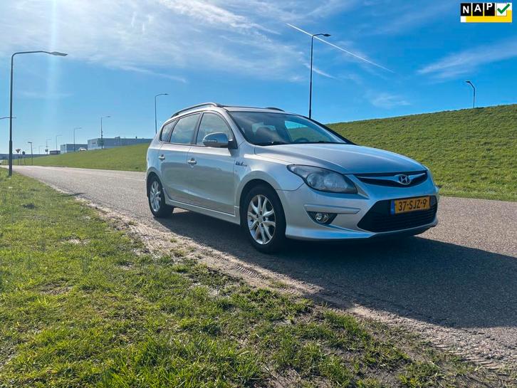 Hyundai I30 CW 1.6i i-Catcher, Auto's, Hyundai, Bedrijf, Te koop, i30, ABS, Airbags, Airconditioning, Boordcomputer, Centrale vergrendeling
