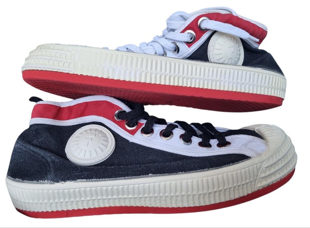 FOEMPIES  Classic Vintage Originals maat 41, Ophalen of Verzenden, Gedragen, Wit, Sneakers of Gympen