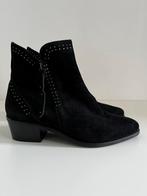 Mooie enkellaarsjes van Hassia. Maat 38,5 Zwart suède. Nieuw, Ophalen of Verzenden, Zo goed als nieuw, Zwart, Lage of Enkellaarzen