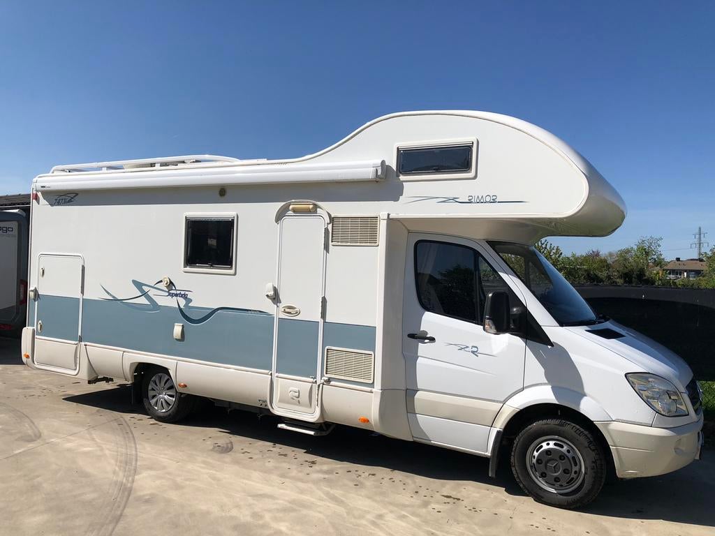 Caravans And Camping 5-6