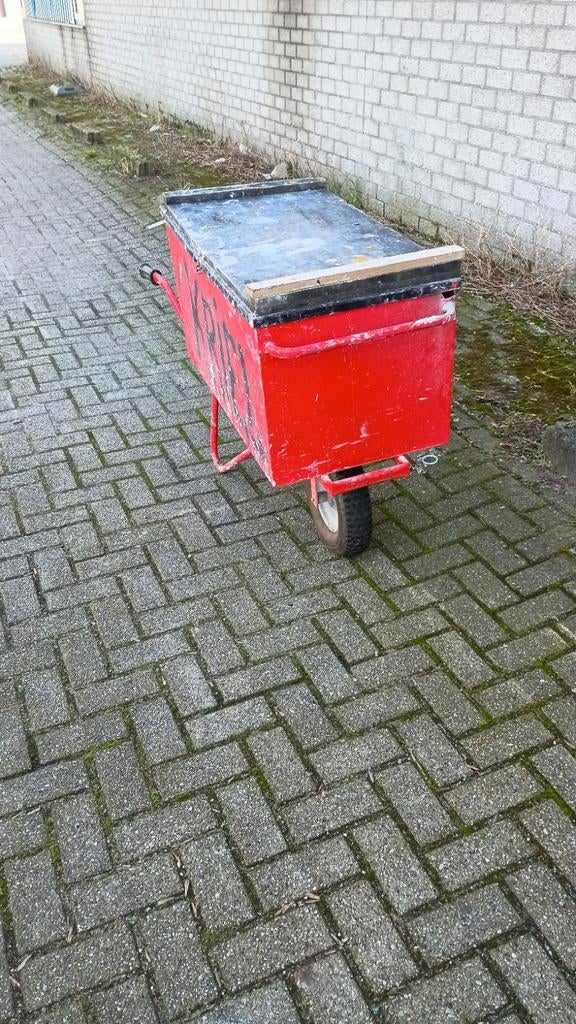 Gereedschap kruiwagen, Ophalen, Gebruikt