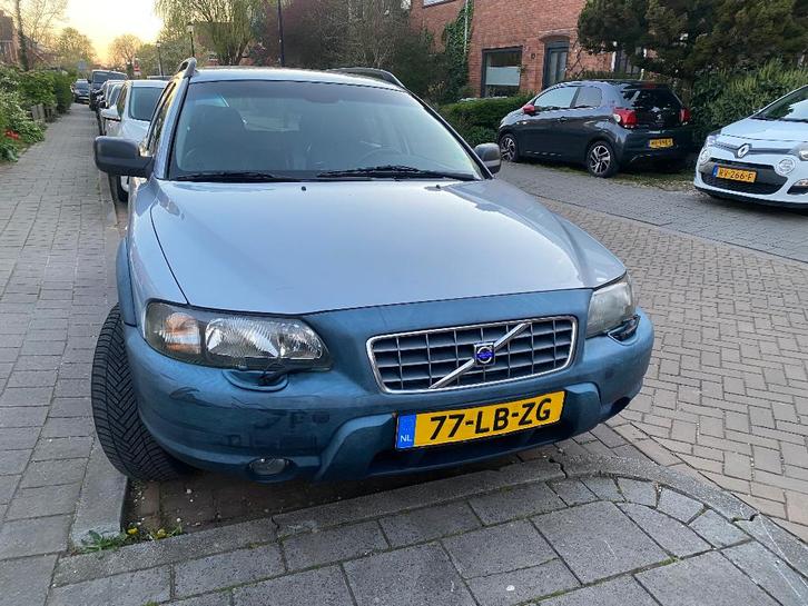 Volvo V70 2.5 T AWD AUT 2002 Grijs, Auto's, Volvo, Particulier, XC70, Automatische klimaatregeling, Autonomous Driving, Benzine