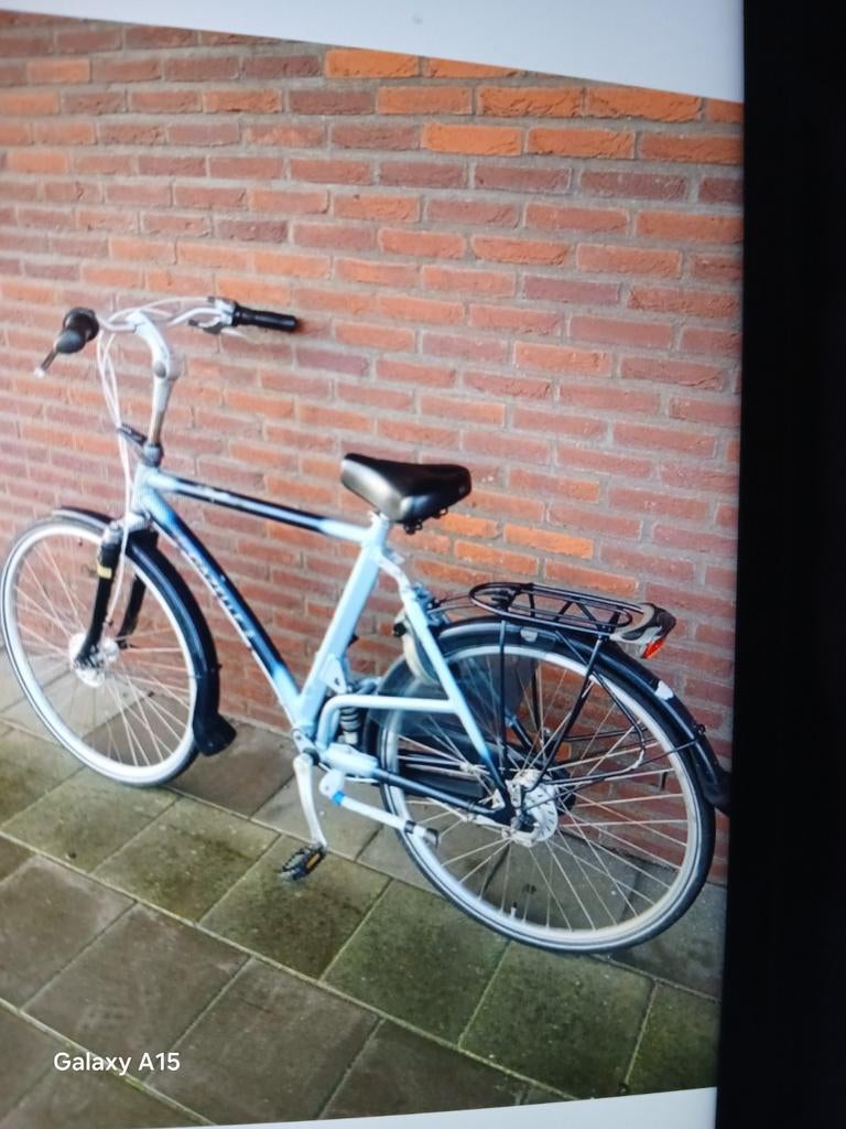 Degelijke stadsfiets - Lichtblauw, Fietsen en Brommers, Fietsen | Meisjes, Ophalen of Verzenden, Gebruikt, 26 inch of meer