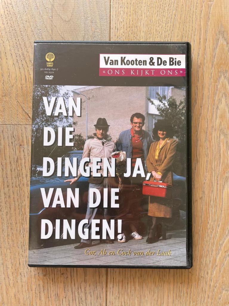 Van Kooten & De Bie - Van Die Dingen Ja.(Deel 2) - zgan, Alle leeftijden, Ophalen of Verzenden, Zo goed als nieuw, Tv-programma of Sketches