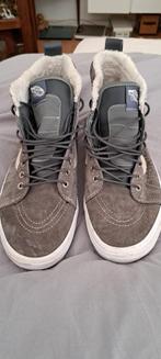 Vans Sk8-Hi sneakers grijs met teddy voering, Vans, Ophalen of Verzenden, Zo goed als nieuw