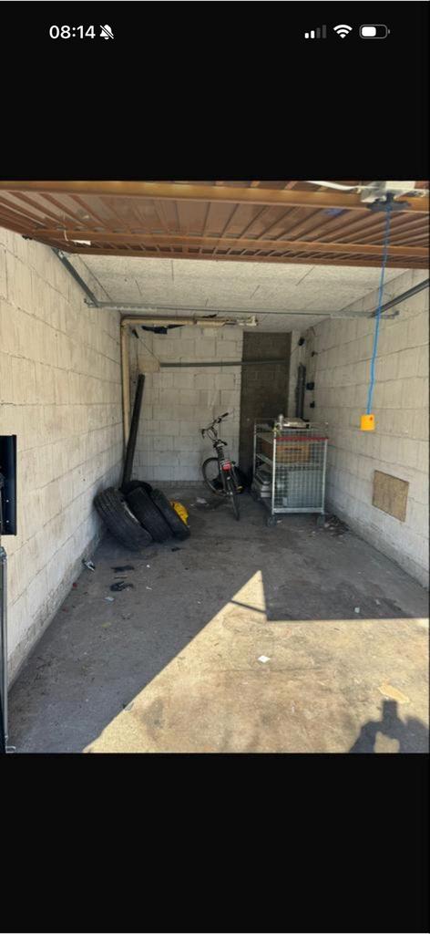 Opslagruimte/ garagebox te huur.