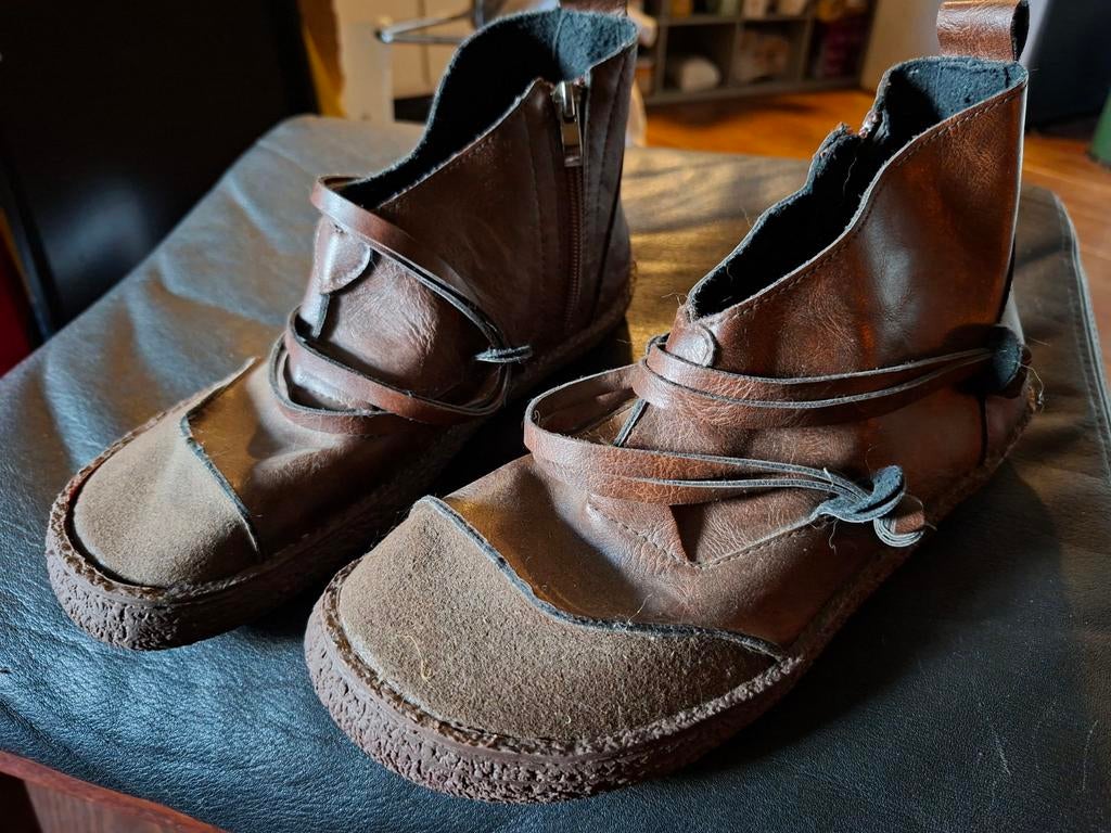 Retro Middeleeuwse schoenen maat 38, Ophalen of Verzenden, Zo goed als nieuw, Sneakers of Gympen