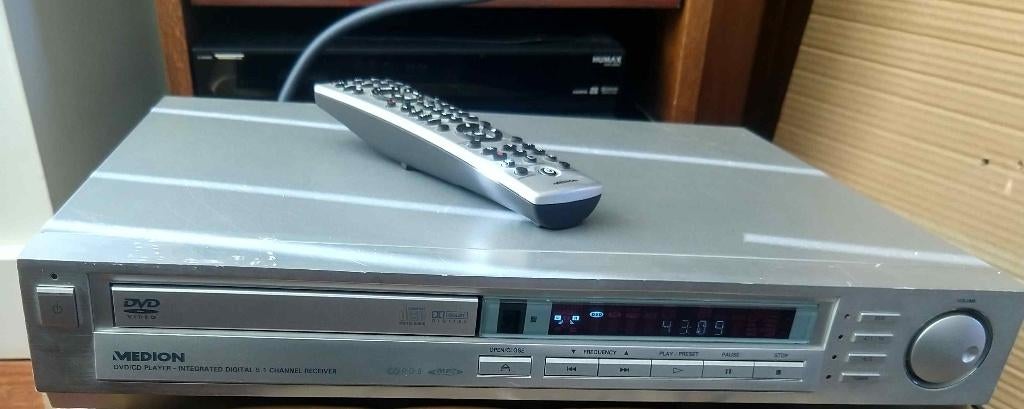 Medion DVD CD MP3speler met integrated 5.1 channel receiver, Ophalen of Verzenden, Gebruikt, Overige merken, Dvd-speler