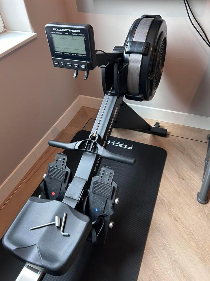 Roeimachine * Alleen dit weekend € 450 *, Sport en Fitness, Fitnessapparatuur, Zo goed als nieuw, Roeitrainer, Armen, Metaal, Ophalen