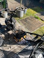 Aprilia sr 50 factory onderdelen, Ophalen, SR 50, Zo goed als nieuw, Benzine