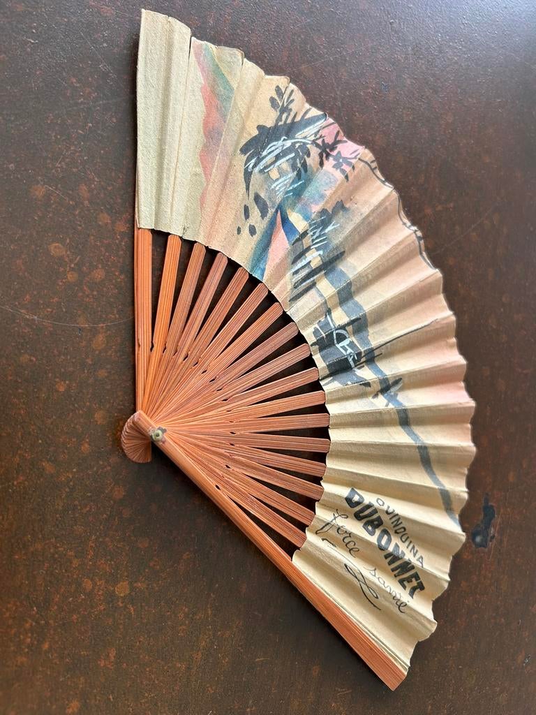 Zeldzame Dubonnet waaier, Antiek en Kunst, Antiek | Kleding en Accessoires, Ophalen of Verzenden, Dames