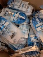 25x Wilkinson Quatro Titanium Scheermesjes, Ophalen of Verzenden, Nieuw, Overige typen