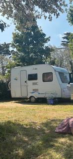 Lichtgewicht Caravelair Antares 395 met mover en nieuwe luif, Vast bed, Standaardzit, Tot en met 3, Particulier