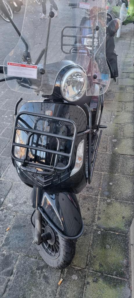La souris, Fietsen en Brommers, Scooters | Overige merken, Gebruikt, Maximaal 45 km/u, Benzine, Ophalen of Verzenden