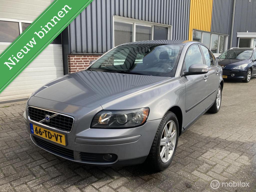 Volvo S40 1.8 Edition I TREKHAAK!, Voorwielaandrijving, 125 pk, Gebruikt, 4 cilinders