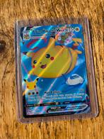 Flying Pikachu VMAX (2021) Pokémon kaart met sleeves, Verzenden, Zo goed als nieuw, Losse kaart, Foil
