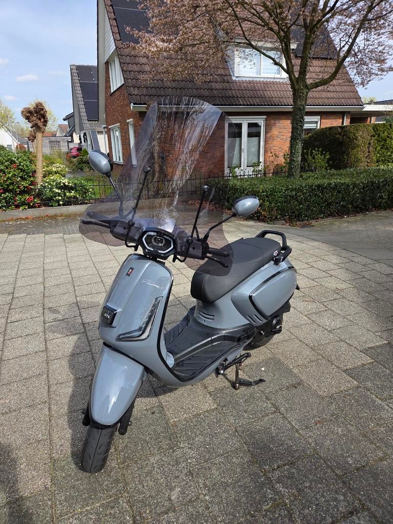 GTS Palermo 50cc, Fietsen en Brommers, Snorfietsen en Snorscooters, Ophalen, Zo goed als nieuw, Benzine, Overige merken