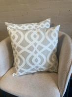 Beige kussens., Ophalen of Verzenden, Nieuw, Beige, Vierkant