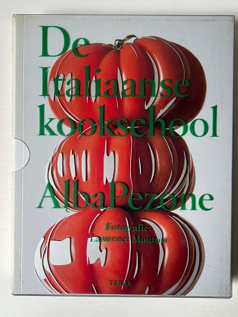 De Italiaanse kookschool 3 delen in cassette Alba Pezone, Ophalen of Verzenden, Gelezen, Italië
