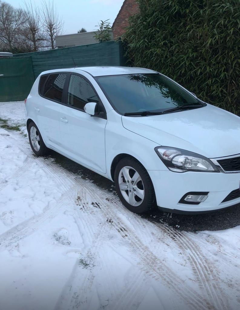 Kia (Pro) Cee d 1.6 GDI 2011 Wit, Auto's, Kia, Voorwielaandrijving, Euro 5, Zwart, 4 cilinders