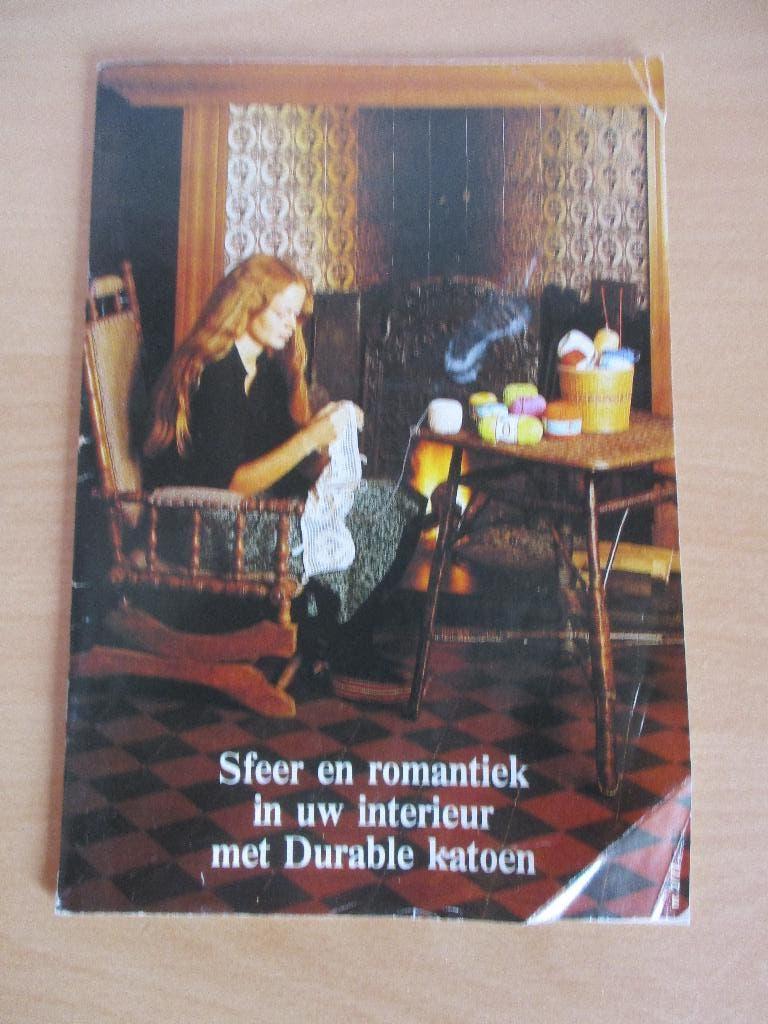 Maak het zelf met Durable Katoen - haakpatronen 1977, Ophalen of Verzenden, Zo goed als nieuw, Haken, Patroon of Boek