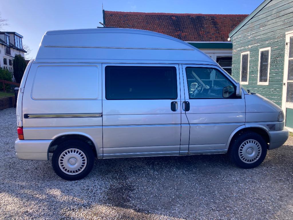 Unieke VW Camper met verhoogd dak, Caravans en Kamperen, Buscamper of Camperbus, Volkswagen, Tot en met 2, Particulier