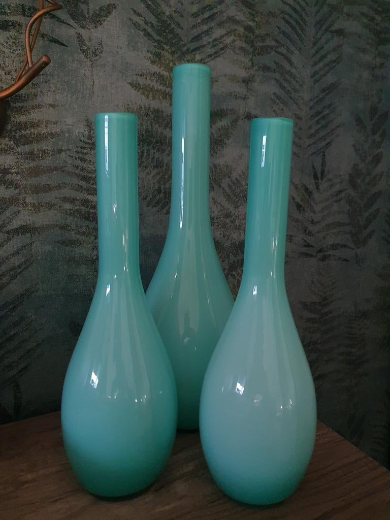 Set van 3 turquoise Vazen van Glas, hoogte 1=45cm. 2x36,5cm., Overige kleuren, Ophalen of Verzenden, 75 cm of meer, Glas