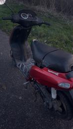 Typhoon 70cc, Fietsen en Brommers, Scooters | Piaggio, Ophalen, Zo goed als nieuw, Tweetakt, Overige modellen