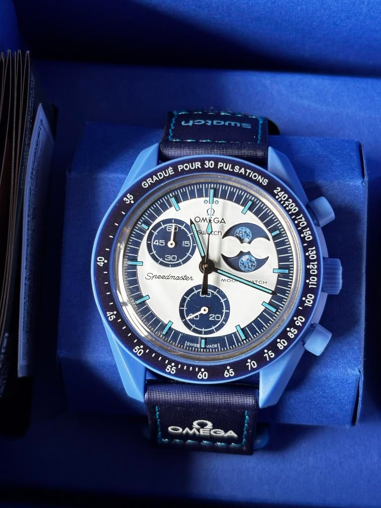 Swatch Mission to the super blue moonphase, Sieraden, Tassen en Uiterlijk, Horloges | Heren, Kunststof, Gebruikt, Polshorloge