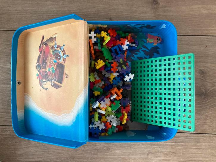 Plus-Plus bouwstenen in handige bewaardoos, Kinderen en Baby's, Speelgoed | Bouwstenen, Gebruikt, Overige merken, Ophalen of Verzenden