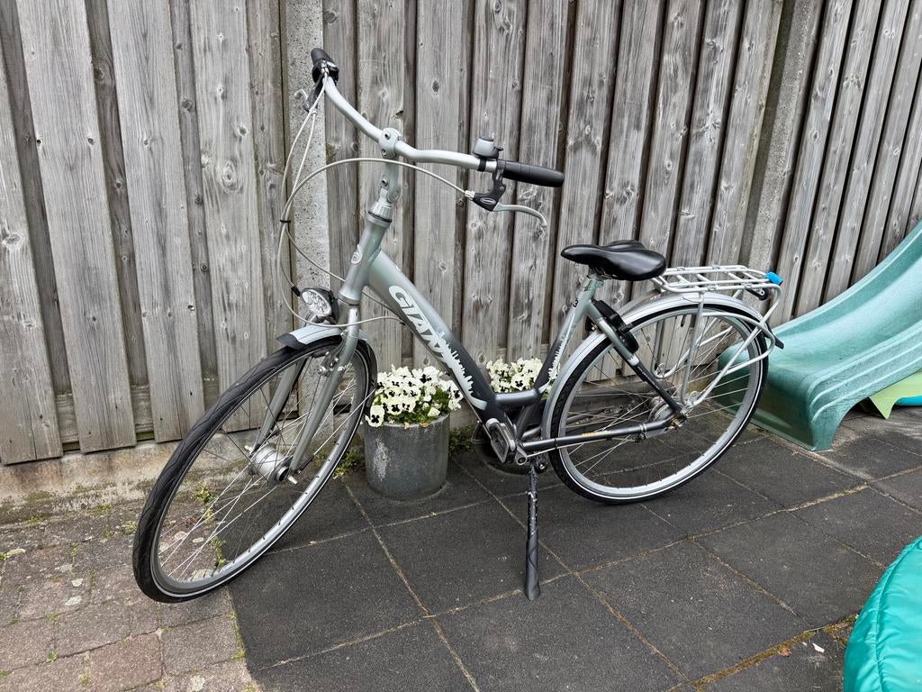 Nette Giant damesfiets met handrem en versnellingen, Versnellingen, 53 tot 56 cm, Gebruikt, Giant