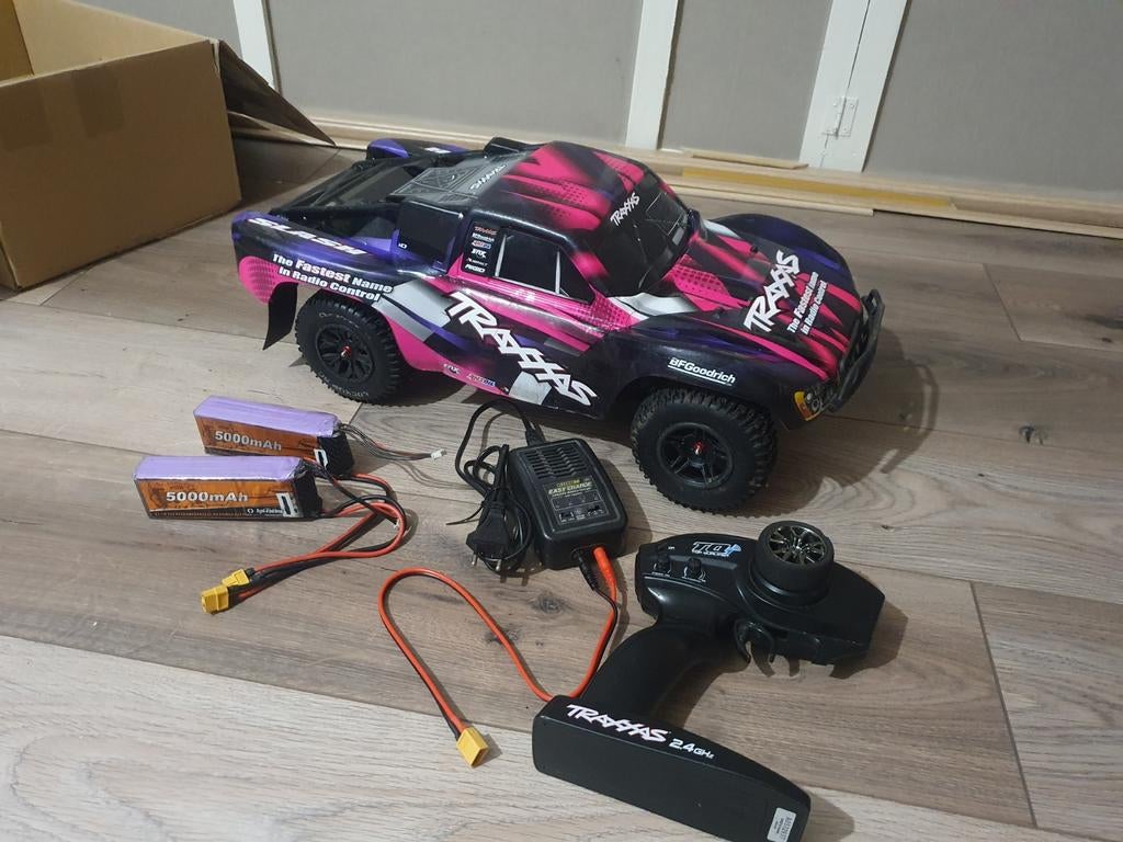 Traxxas slash 4x4 vxl 1/10, Hobby en Vrije tijd, Modelbouw | Radiografisch | Auto's, Elektro, Gebruikt, Auto offroad, Ophalen of Verzenden