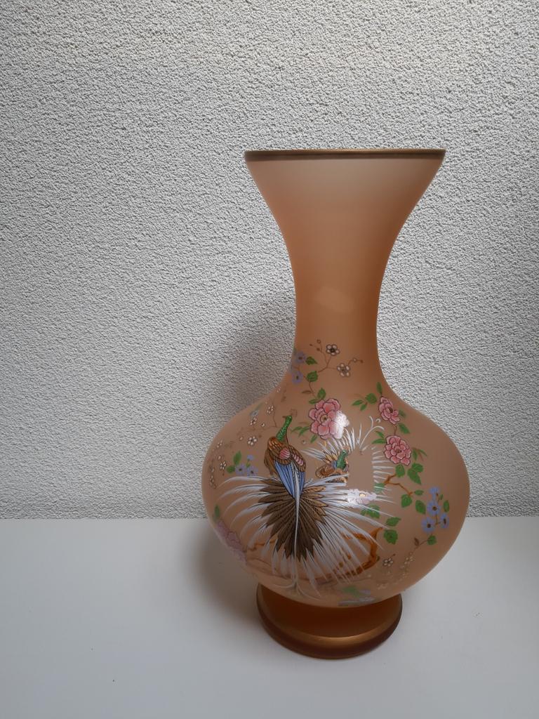Vintage vaas met pauwen en bloemen decoratie, Antiek en Kunst, Ophalen of Verzenden