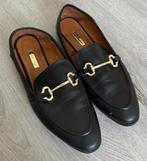 Primark zwarte loafers met gouden details maat 38, Kleding | Dames, Zwart, Ophalen of Verzenden, Espadrilles of Moccasins, Gedragen