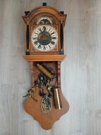 Friese klok (schippertje), Ophalen