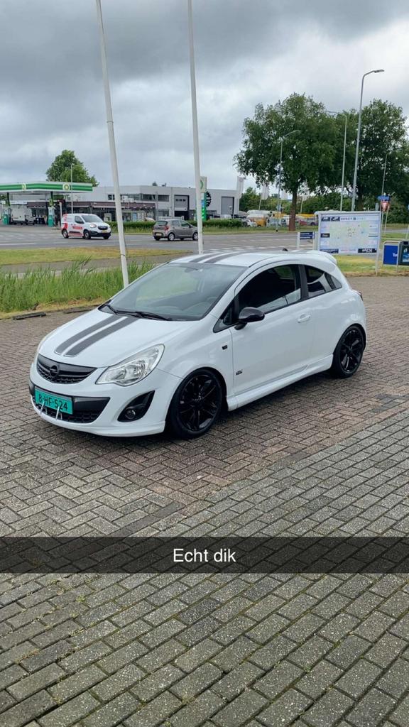 Nieuwe apk|Zeer unieke 230pk opel corsa gsi turbo, Auto's, Opel, 4 cilinders, Wit, 14 km/l, Handgeschakeld