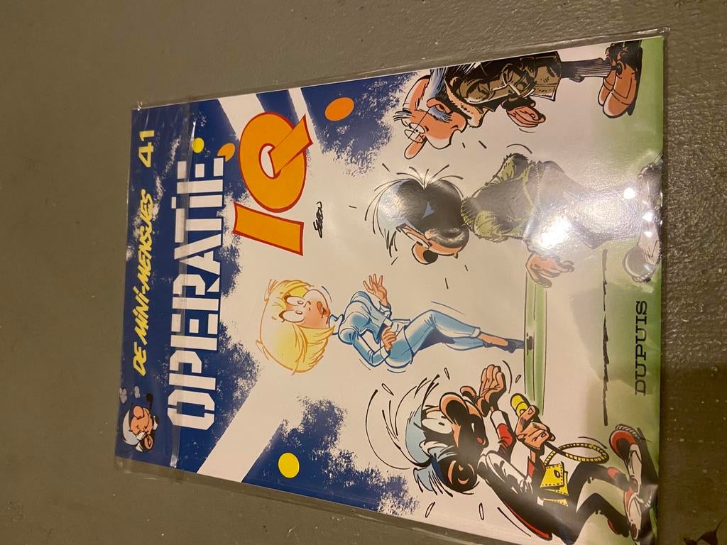 Minimensjes deel 41, Eén stripboek, Ophalen of Verzenden, Zo goed als nieuw