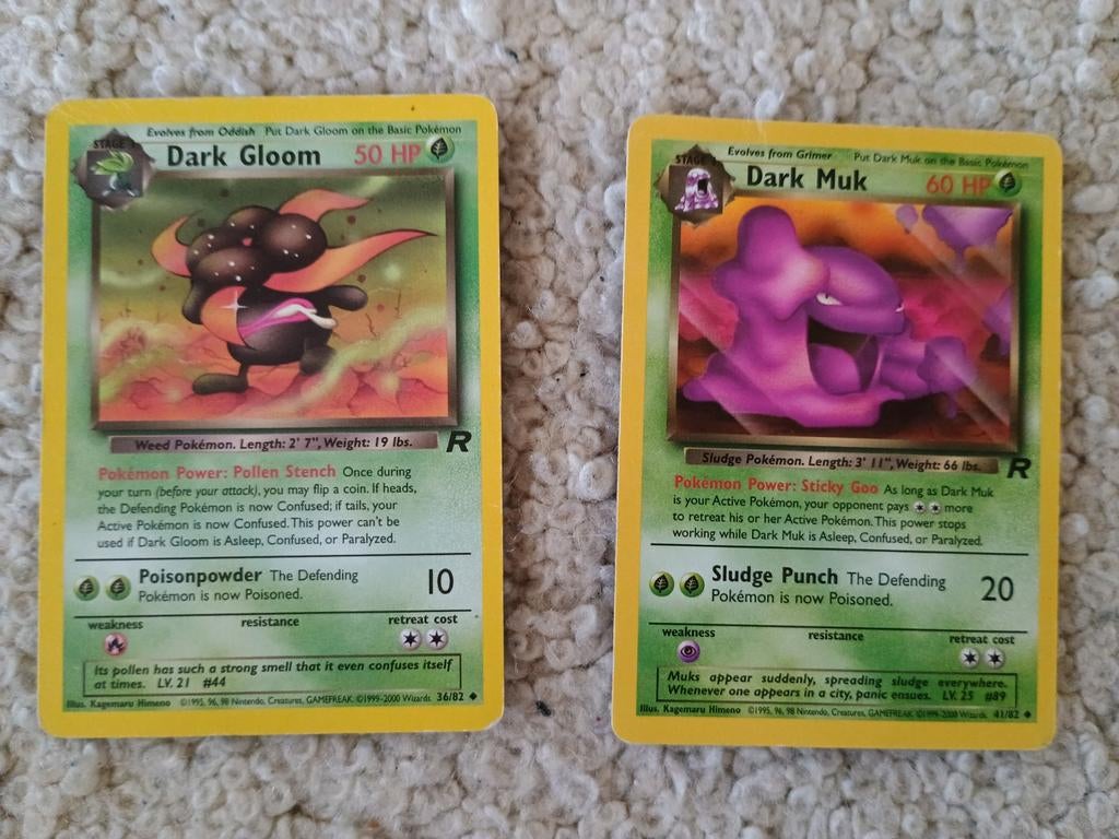 Dark gloom 36/82 en dark Muk 41/82 team rocket set oud, Ophalen of Verzenden, Zo goed als nieuw, Meerdere kaarten