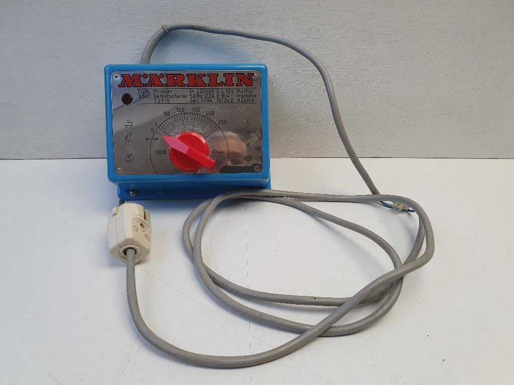 MARKLIN 6631 wisselstroom transformator (vermogen 30 VA), Hobby en Vrije tijd, Modeltreinen | H0, Gebruikt, Ophalen of Verzenden
