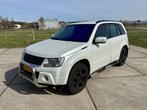 Suzuki Grand Vitara 1.9 4x4 airco leder cruise control trekh, Auto's, 13 km/l, Gebruikt, Zwart, Origineel Nederlands