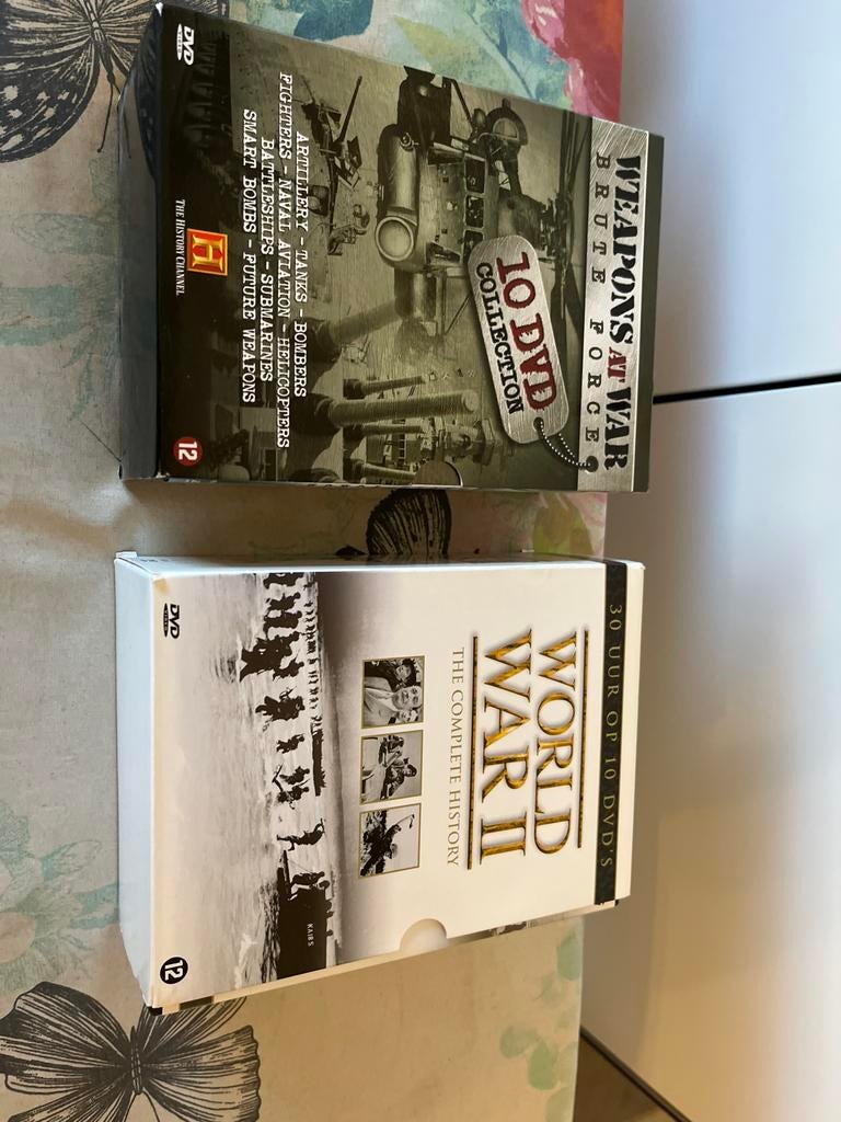 Weapons at War & World War II DVD boxsets, Gebruikt, Historisch of Kostuumdrama, Boxset, Ophalen of Verzenden