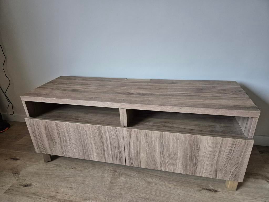 Tv meubel Besta 120 breed grijs walnoot, Huis en Inrichting, Ophalen, Gebruikt, 100 tot 150 cm, Minder dan 100 cm